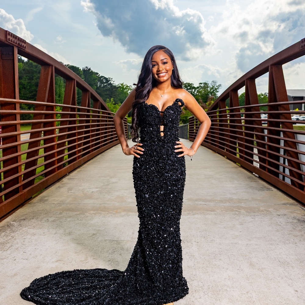 ALBINA Dyla Elegant Beaded Black Sequin Gown